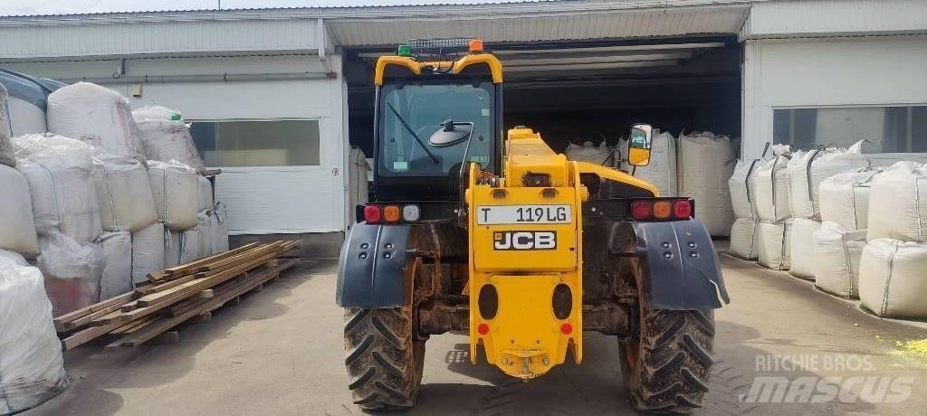 JCB 531-70 テレスコーピックハンドラー