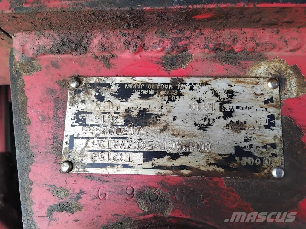 Takeuchi TB 215 R ミニ油圧ショベル 7t以下（ミニユンボ・ミニディガー）