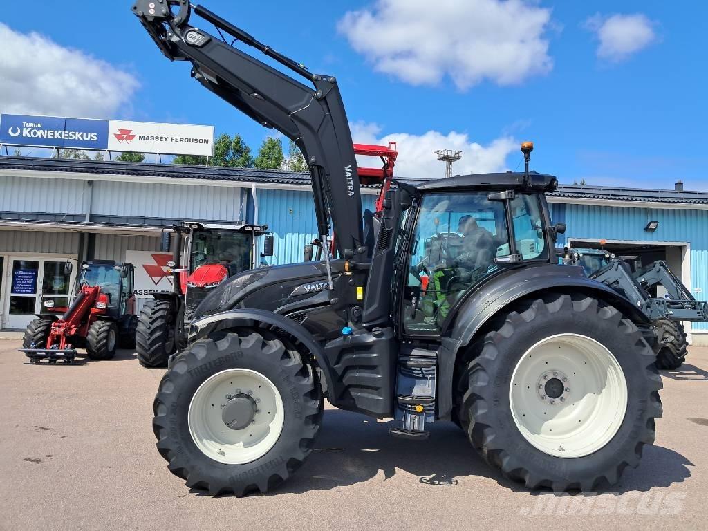 Valtra T 175 Direct トラクター