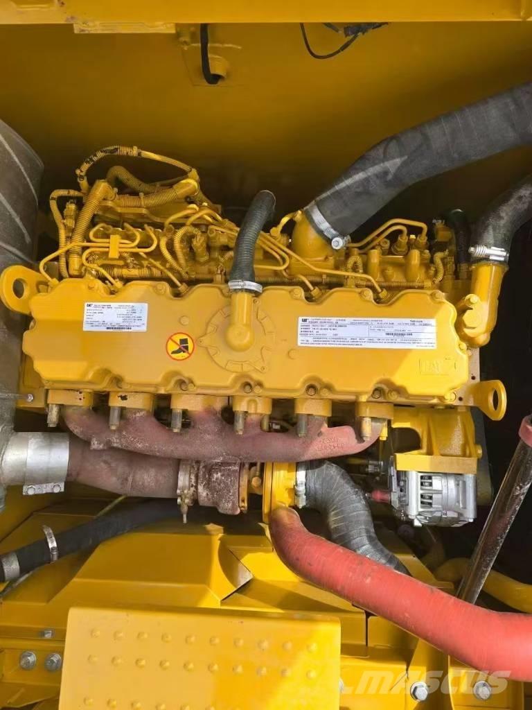 CAT 320 大型油圧ショベル12t以上（パワーショベル・ユンボ）