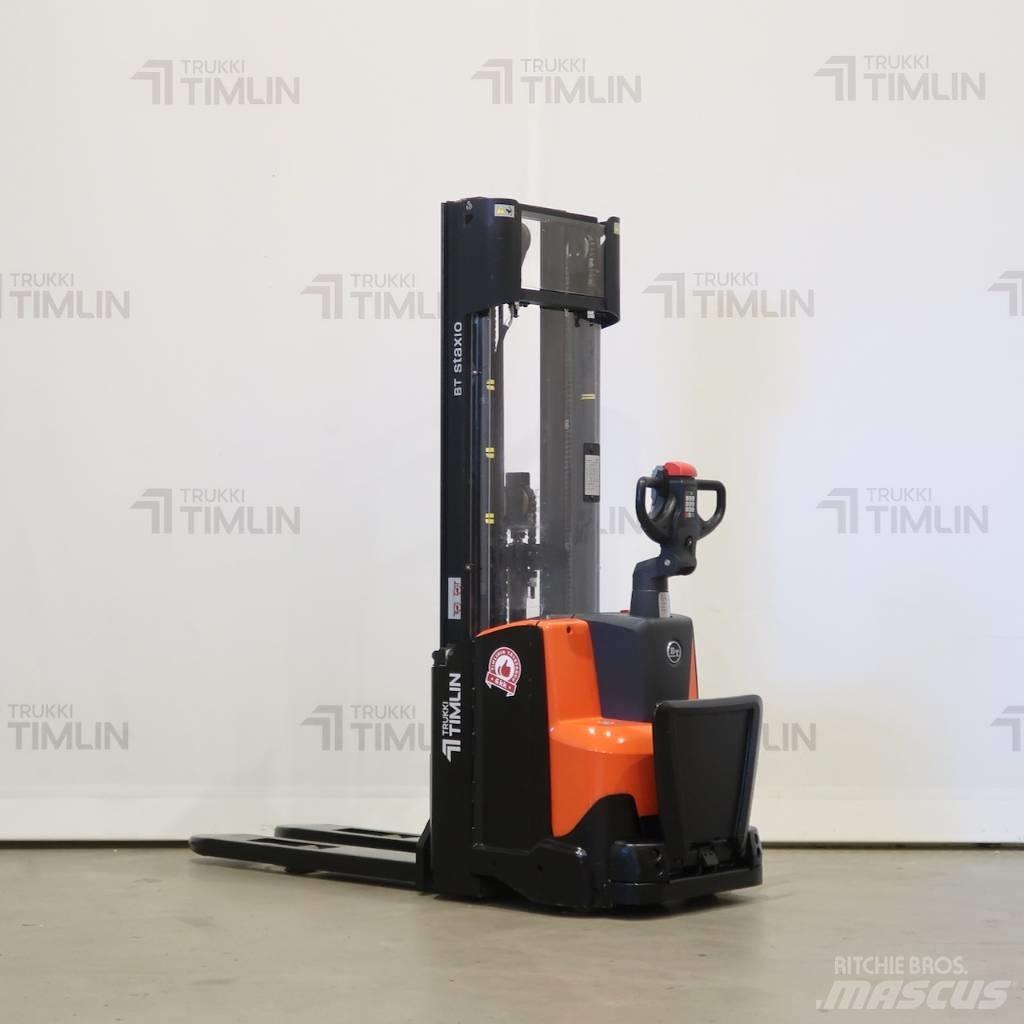 BT SWE120 (uusi akku) 自走式スタッカー