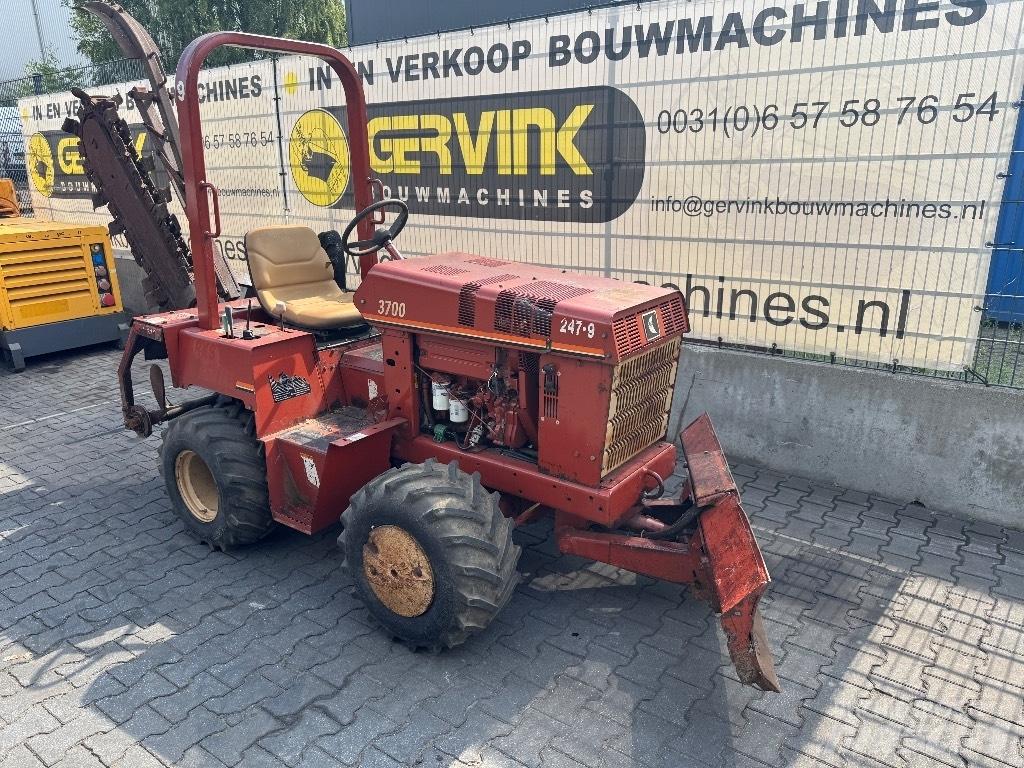 Ditch Witch 3700 DD トレンチャー