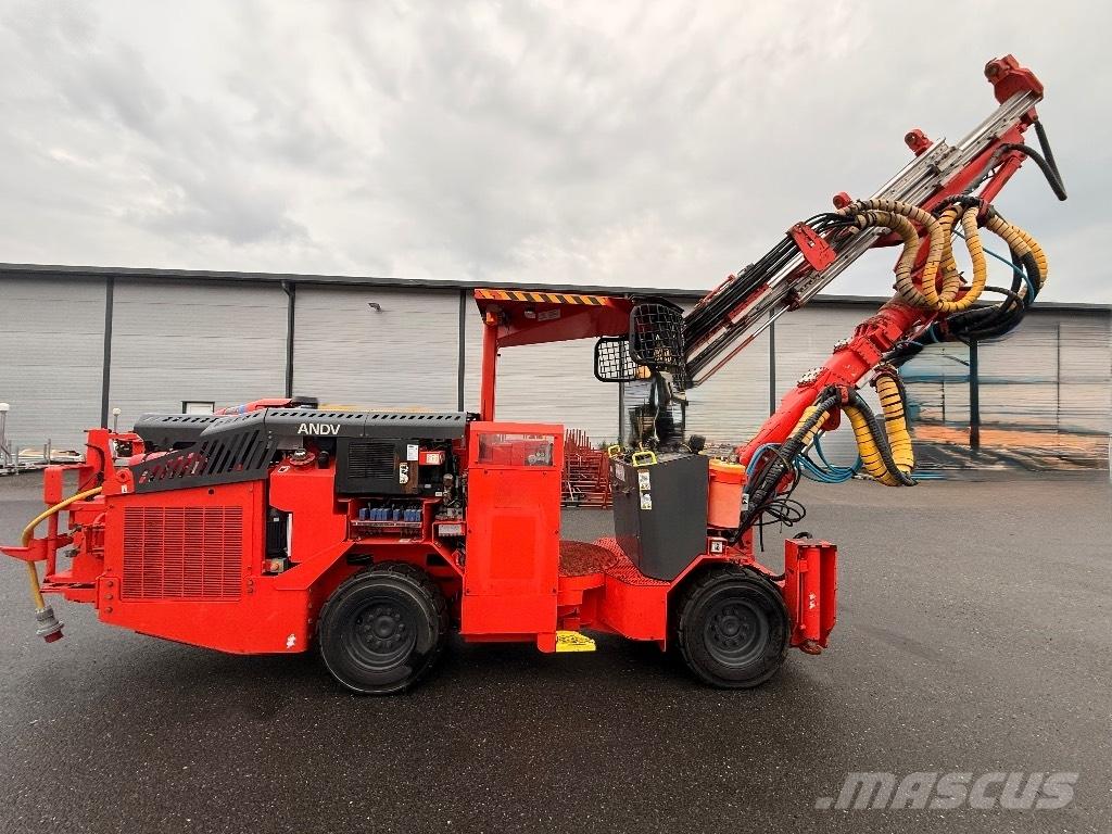 Sandvik DD212 ハンドドリル