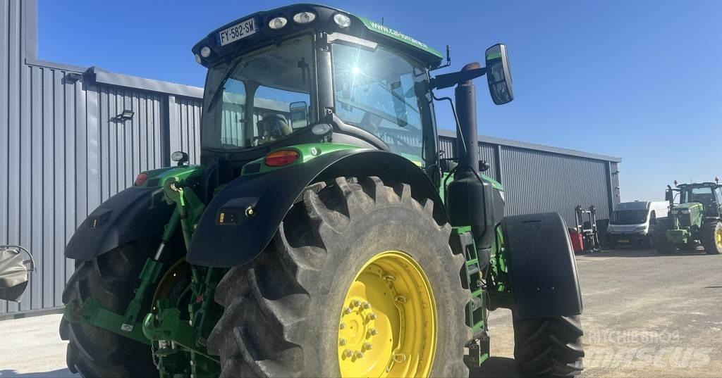 John Deere 6250R トラクター