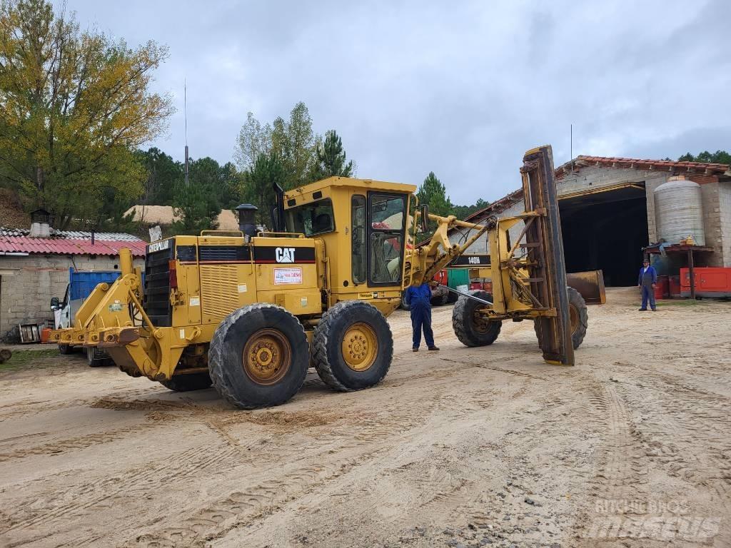 CAT 140 H モーターグレーダー