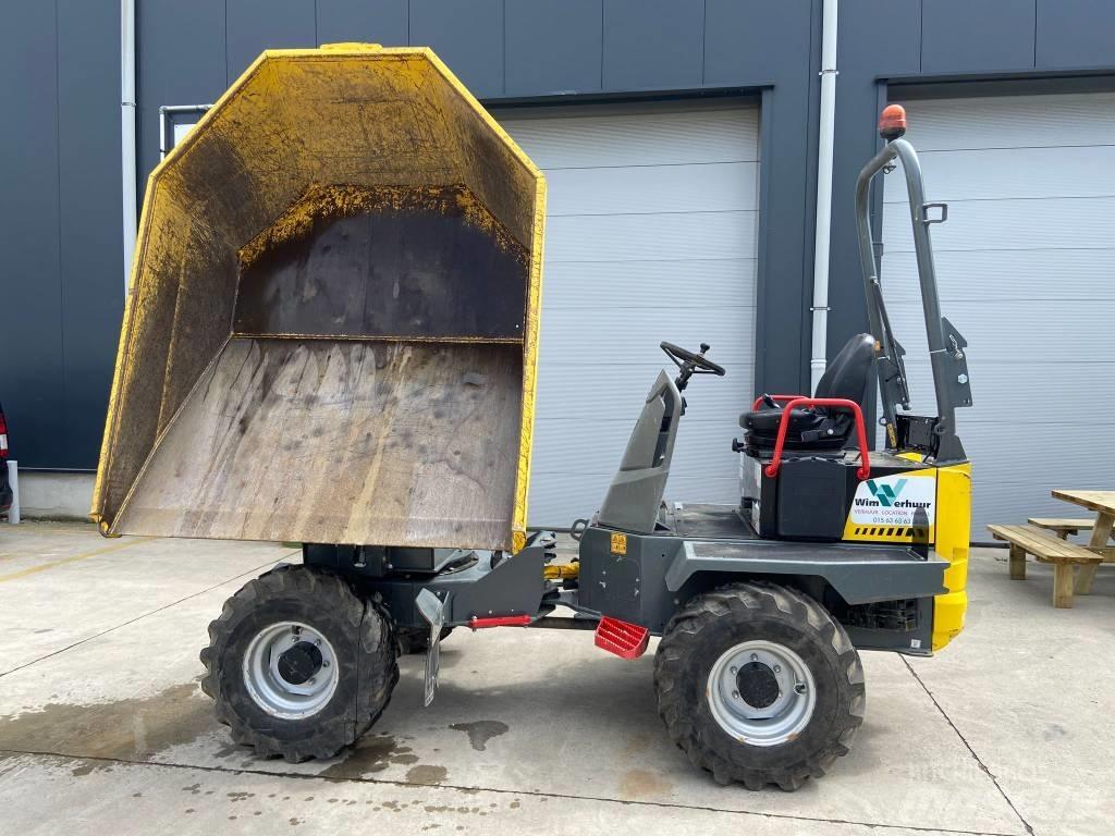 Wacker Neuson DW 30 サイト　ダンプ