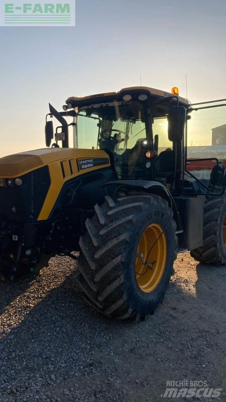 JCB Fastrac 4220 トラクター