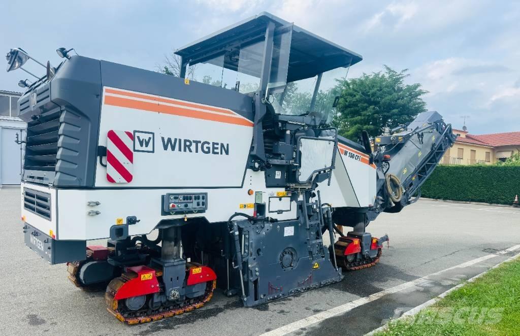Wirtgen W 150 CFi アスファルトコールドミリングマシーン