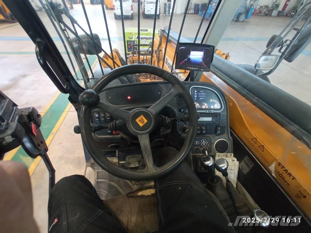 JCB 540-140 テレスコーピックハンドラー