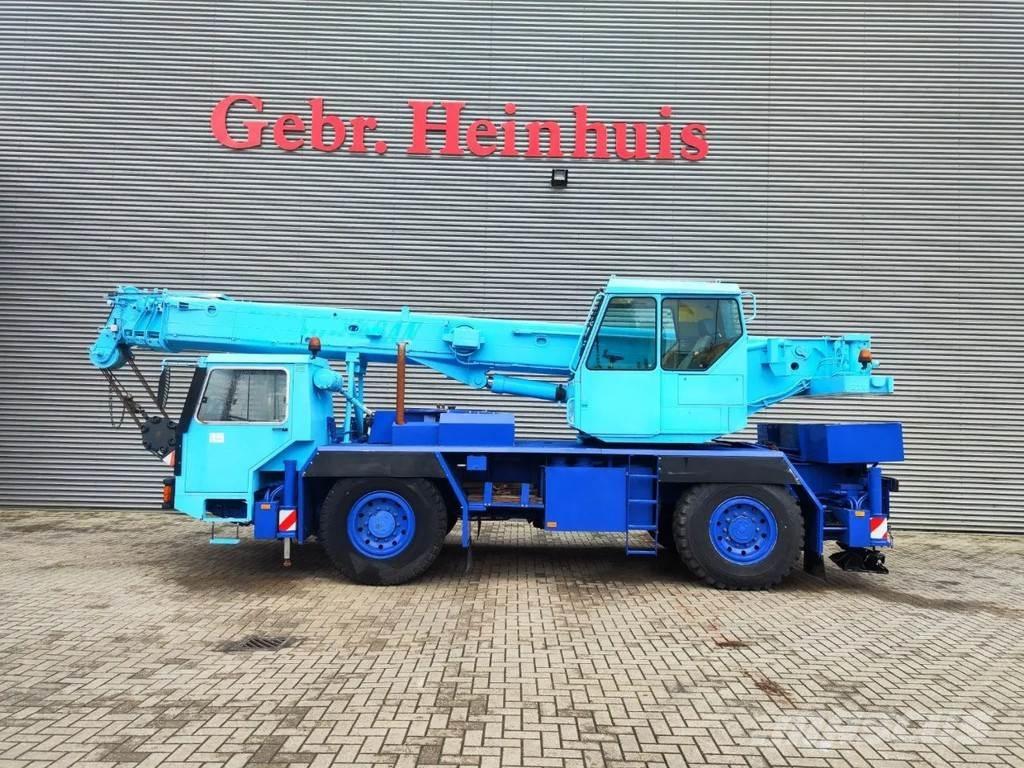 Liebherr LTM 1025 オールテレーンクレーン