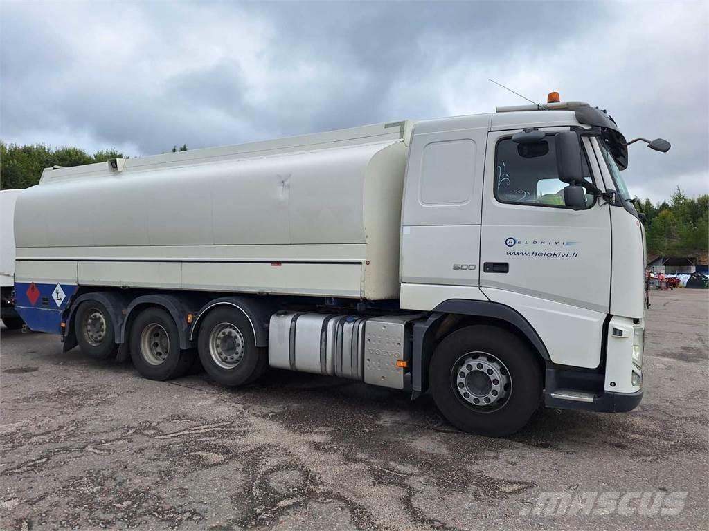 Volvo FH 500 8X2 タンカートラック