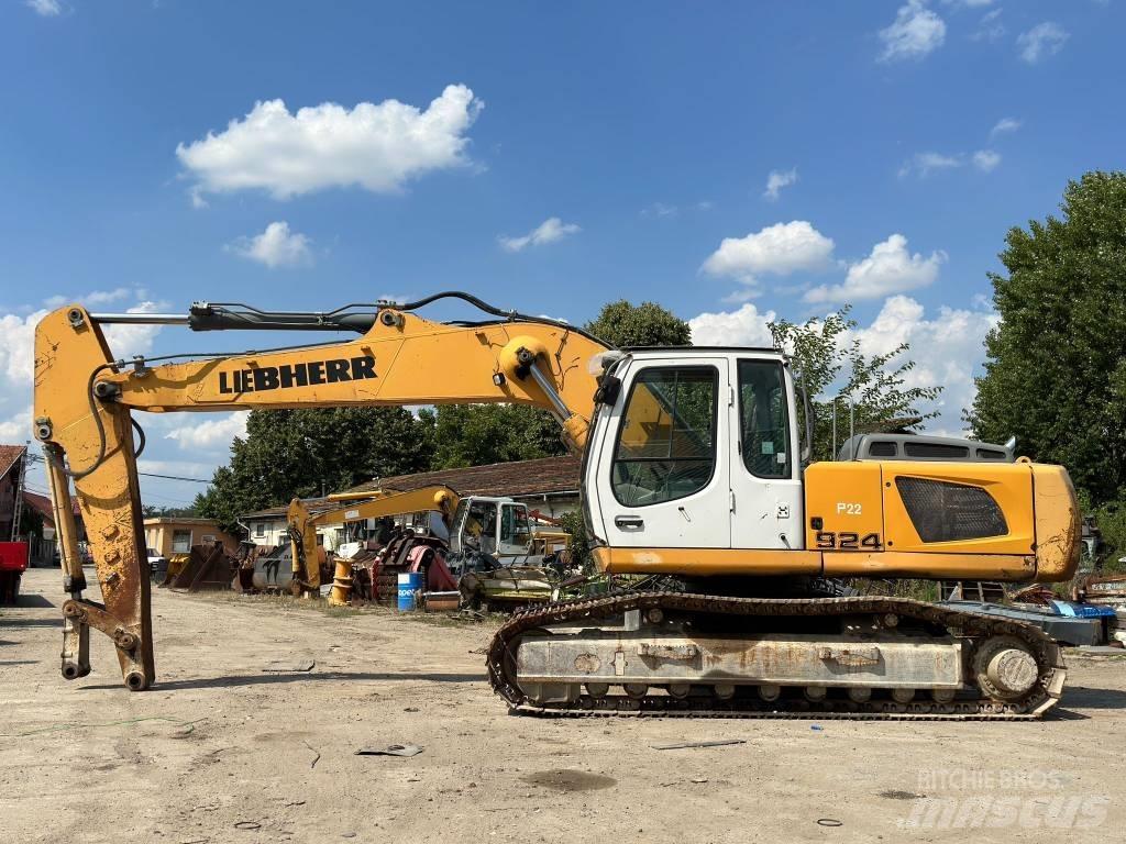 Liebherr R 924 C 大型油圧ショベル12t以上（パワーショベル・ユンボ）