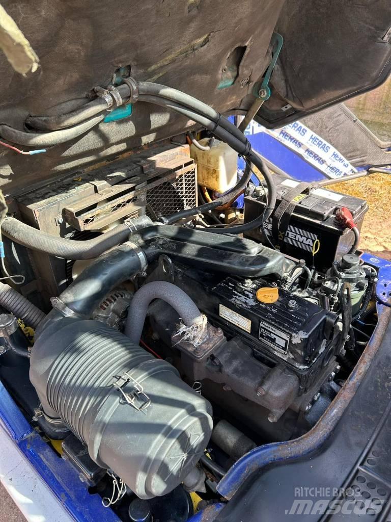 Komatsu FD 30 T-14 ディーゼル・軽油