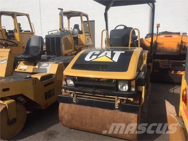CAT CB 334 D タンデムローラ