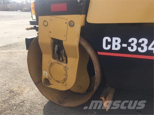 CAT CB 334 D タンデムローラ