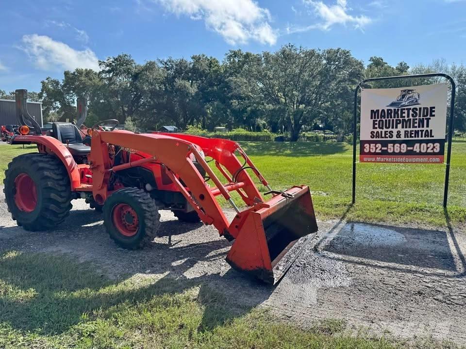Kubota L 2501 HST トラクター