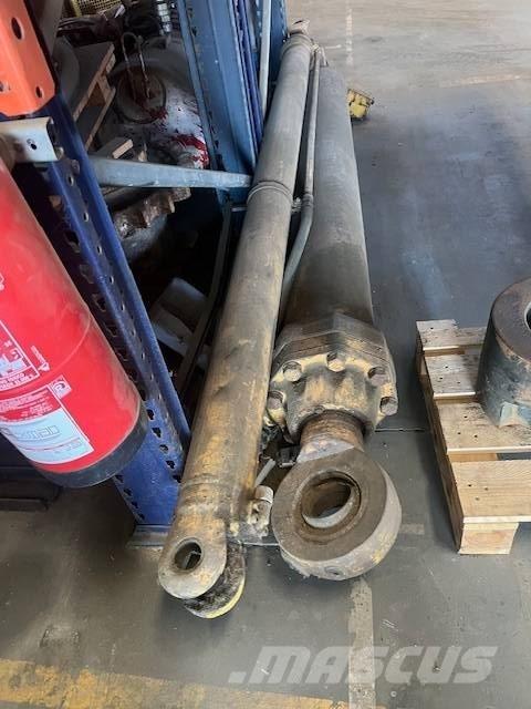Volvo A25C 油圧機