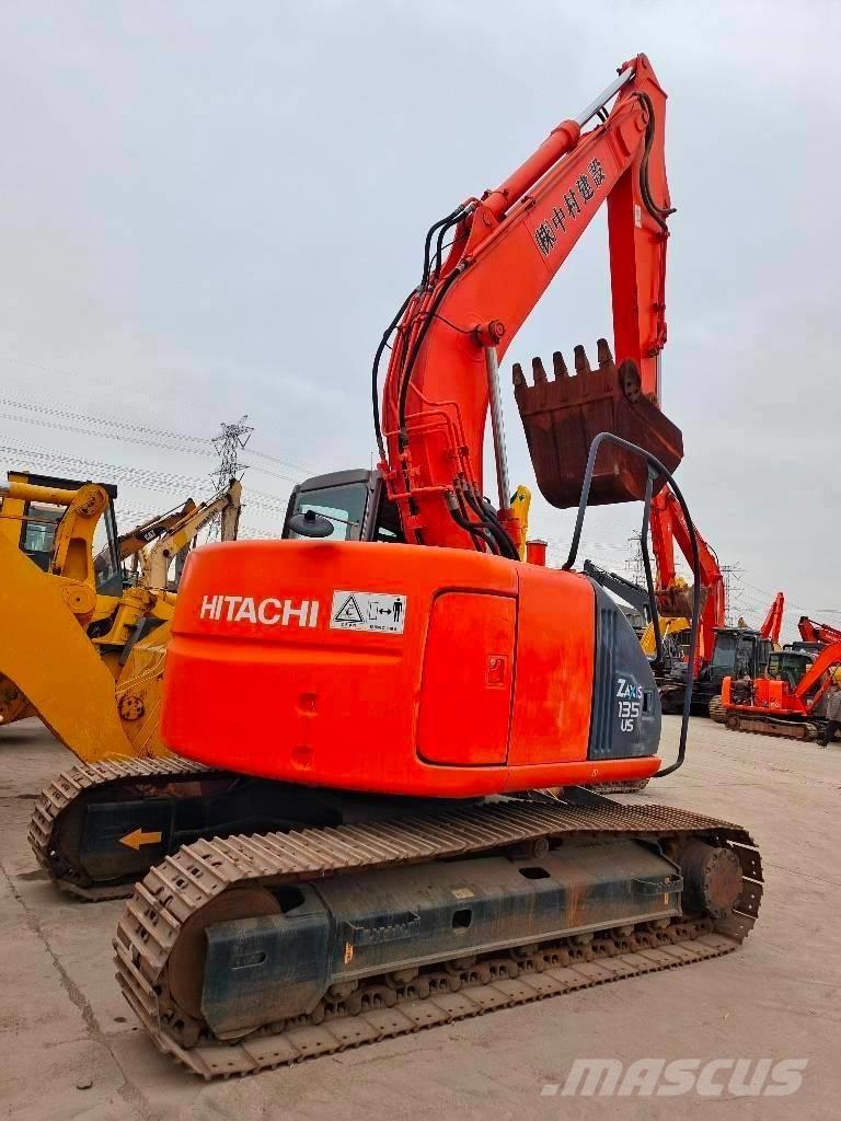 Hitachi ZX 135 US 大型油圧ショベル12t以上（パワーショベル・ユンボ）