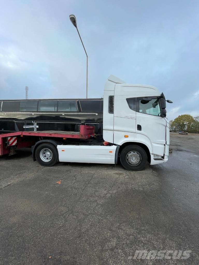 BMC TGR 1846 中古トラクターヘッド | トレーラーヘッド