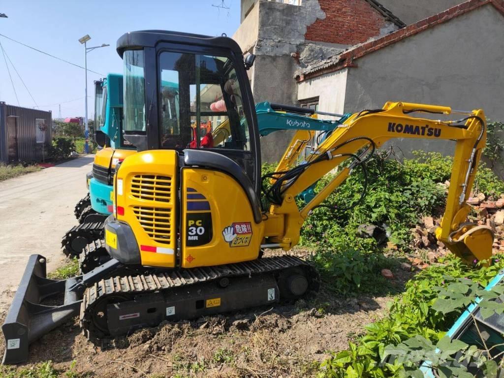 Komatsu PC 30 MR ミニ油圧ショベル 7t以下（ミニユンボ・ミニディガー）