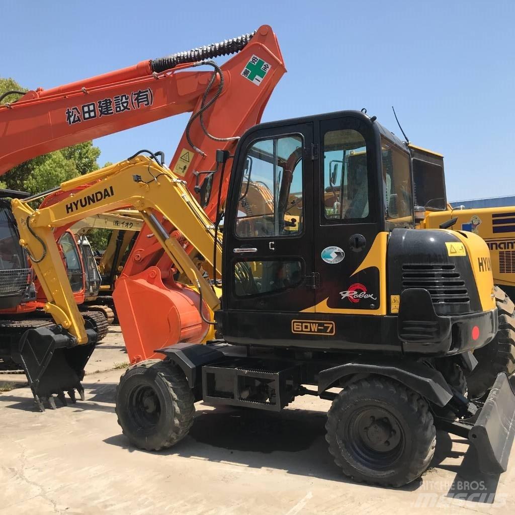 Hyundai 60 W 大型油圧ショベル12t以上（パワーショベル・ユンボ）