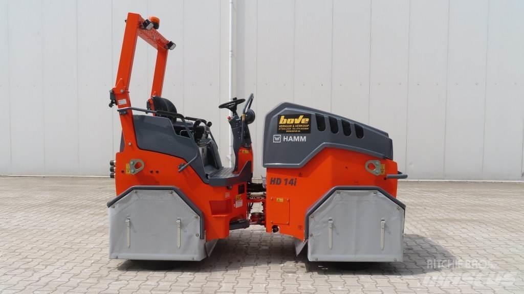 Hamm HD14i TT タイヤローラ