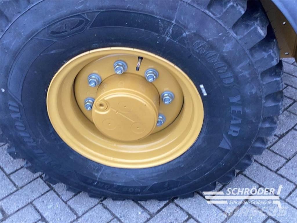 CAT 906 ホイールローダー・タイヤショベル
