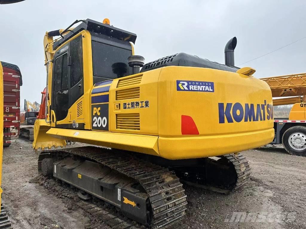 Komatsu PC 200-8 中型油圧ショベル 7ｔ-12ｔ（ユンボ・パワーショベル・バックホー）