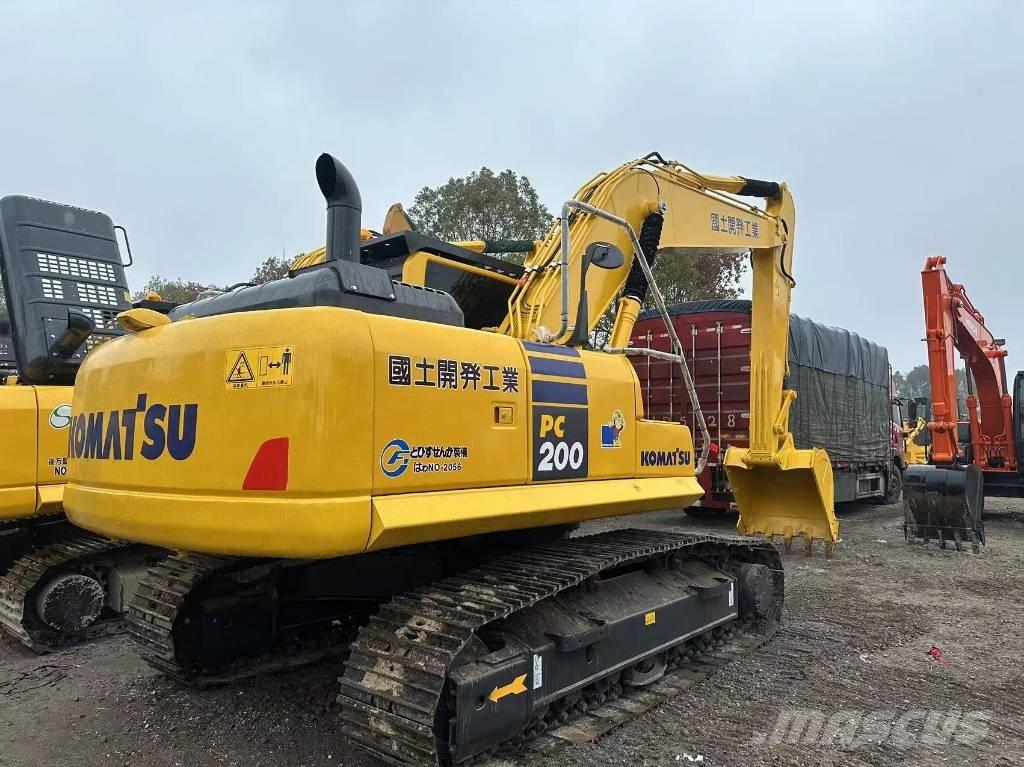 Komatsu PC 200-8 中型油圧ショベル 7ｔ-12ｔ（ユンボ・パワーショベル・バックホー）