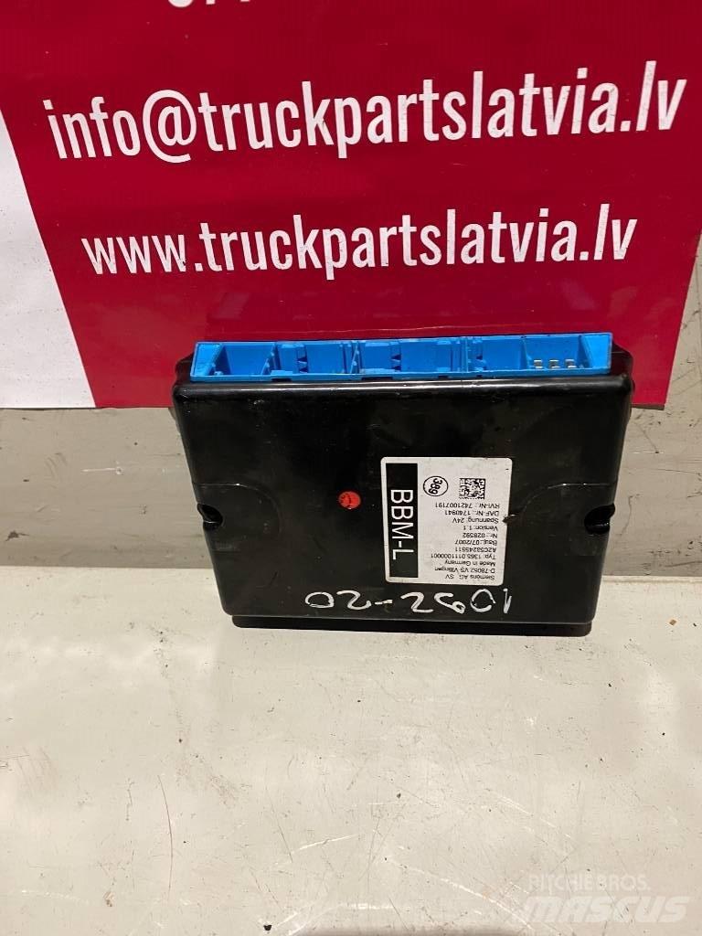 DAF XF 105.  1740941 電子機器