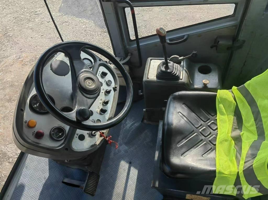 XCMG XS 183 振動ローラ