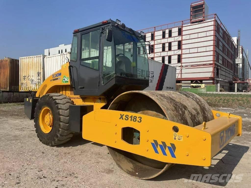 XCMG XS 183 振動ローラ