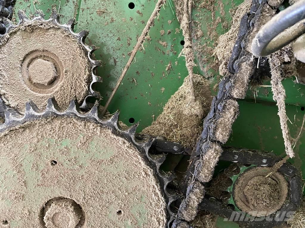 John Deere 568 ラウンドベーラー