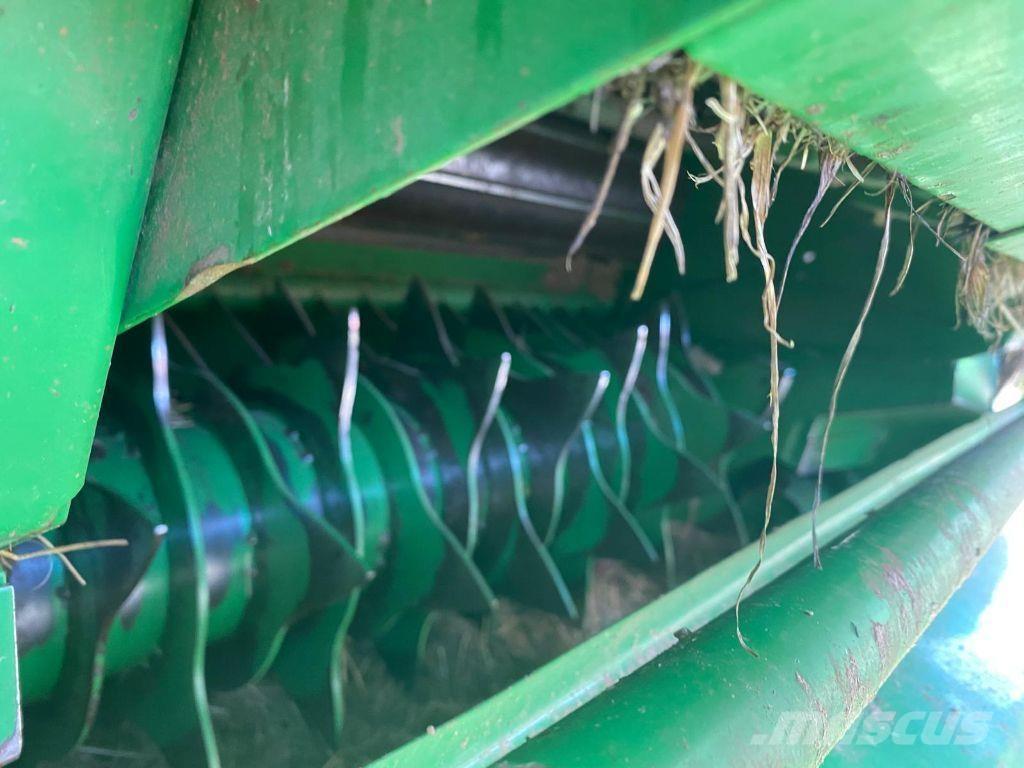 John Deere 568 ラウンドベーラー