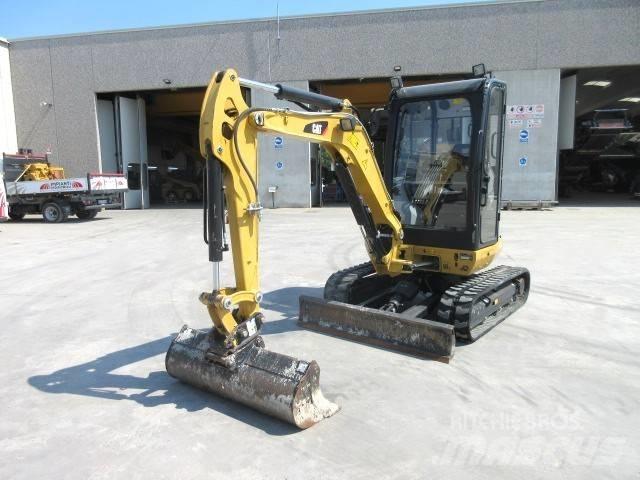 CAT 302.7 D CR ミニ油圧ショベル 7t以下（ミニユンボ・ミニディガー）