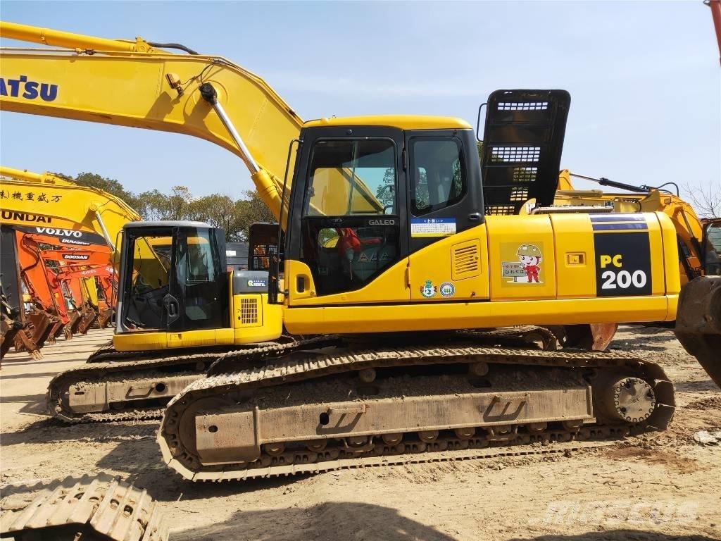Komatsu PC 200-7 大型油圧ショベル12t以上（パワーショベル・ユンボ）