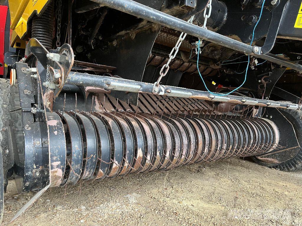 New Holland BR750A ラウンドベーラー