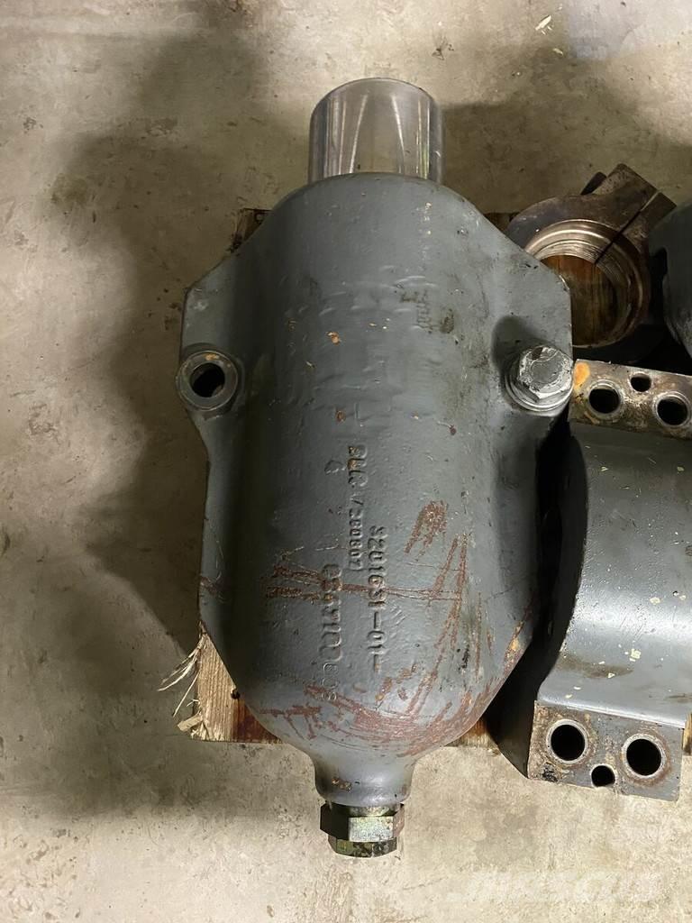 Liebherr A934C 油圧機