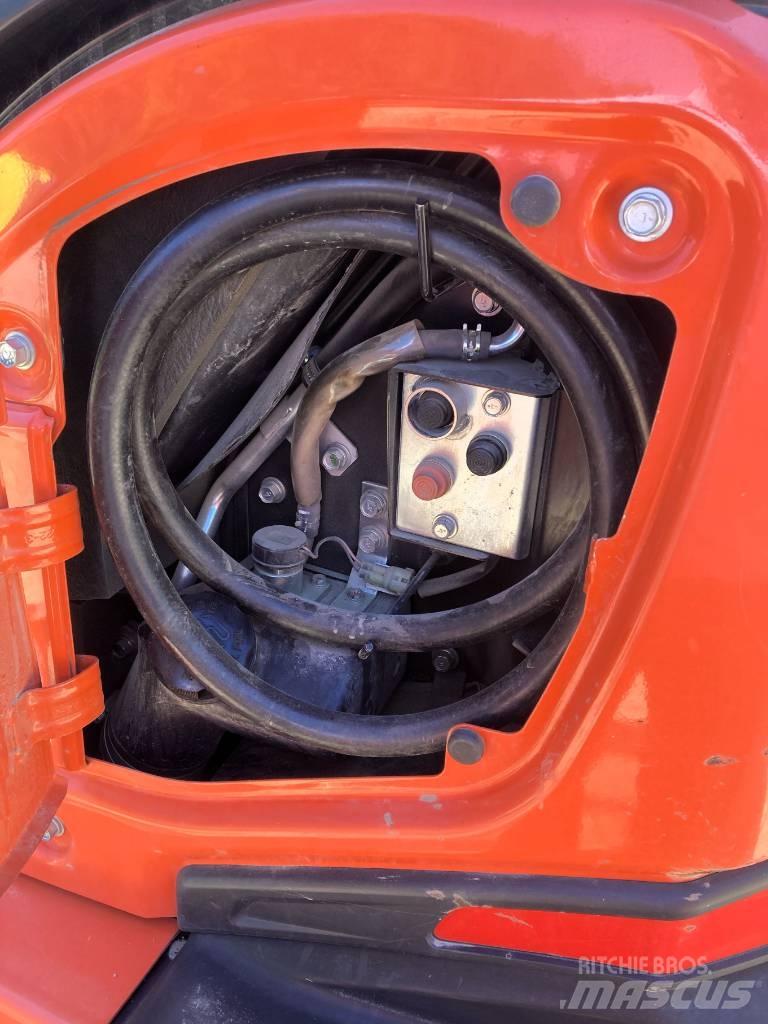 Kubota KX 057-4 ミニ油圧ショベル 7t以下（ミニユンボ・ミニディガー）