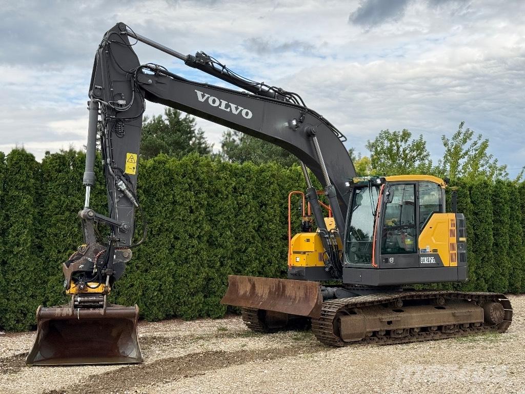 Volvo ECR 235 EL 大型油圧ショベル12t以上（パワーショベル・ユンボ）