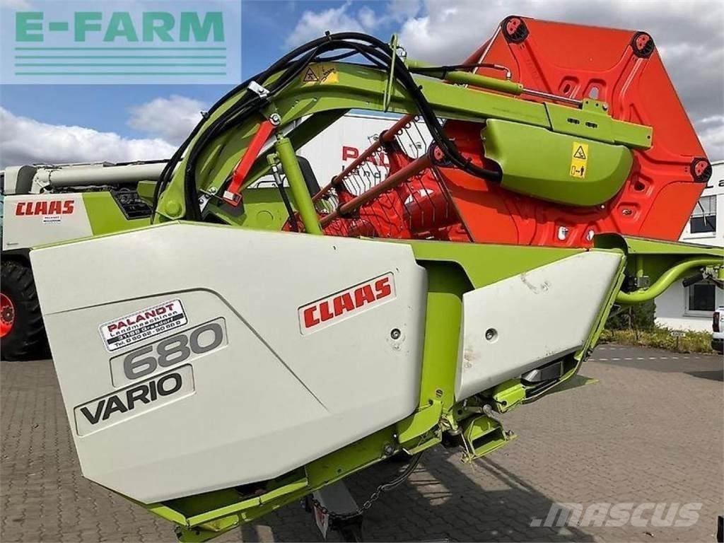 CLAAS trion 650 コンバイン