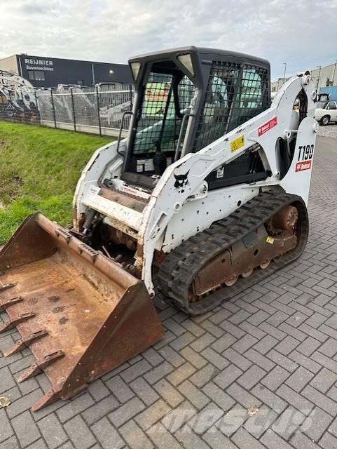 Bobcat T 190 スキッドステアローダー