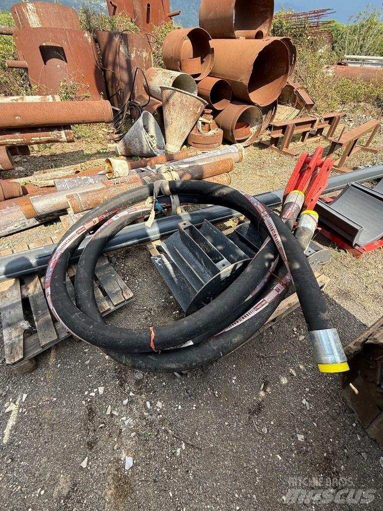 Soilmec R 210 杭打ち機