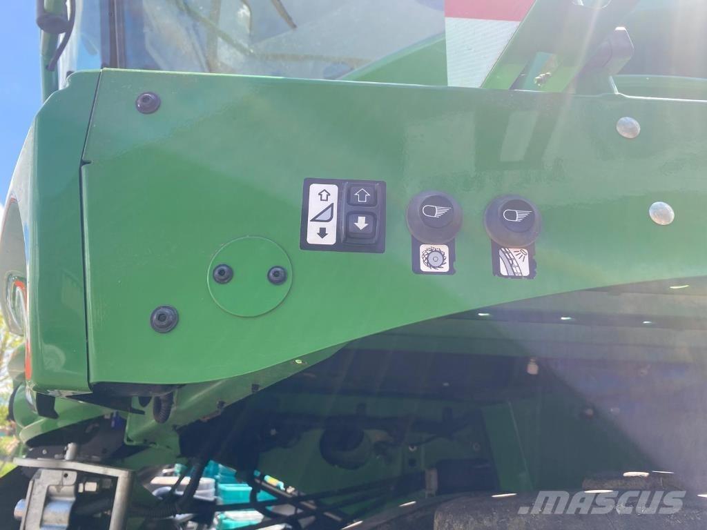 John Deere 8200 フォレージハーベスター