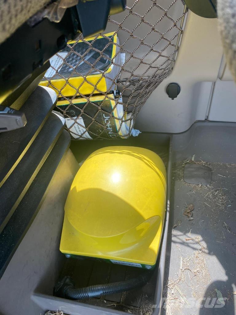 John Deere 8200 フォレージハーベスター