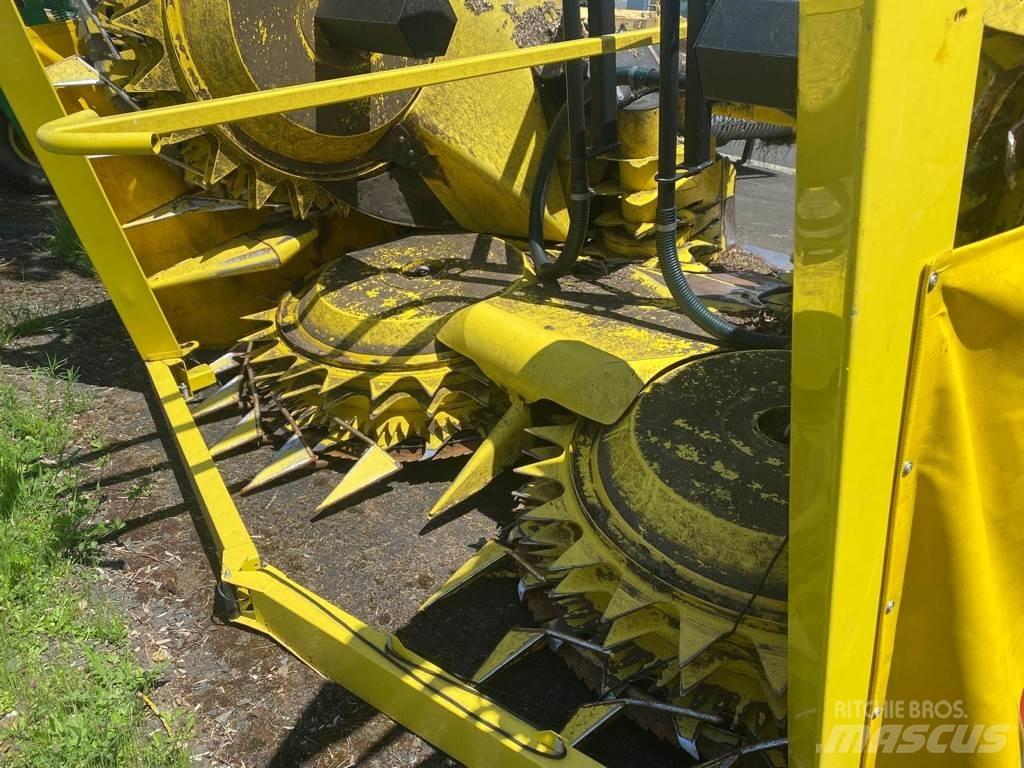 John Deere 8200 フォレージハーベスター