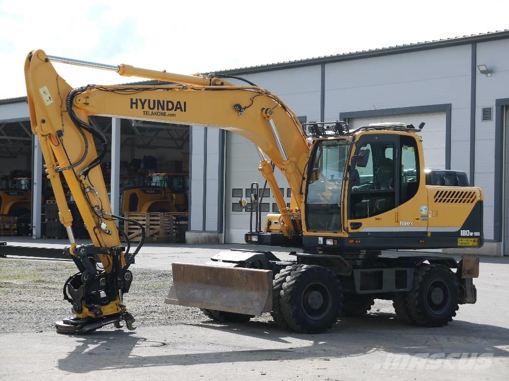 Hyundai R 180 W-9A ホイール式油圧ショベル（パワーショベル・ユンボ・バックホー）