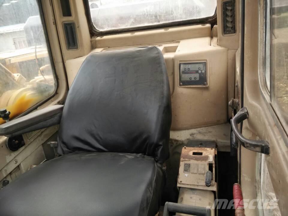 CAT 330 B 大型油圧ショベル12t以上（パワーショベル・ユンボ）