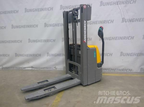 Jungheinrich EJC 112 ウォーキンフォークリフト