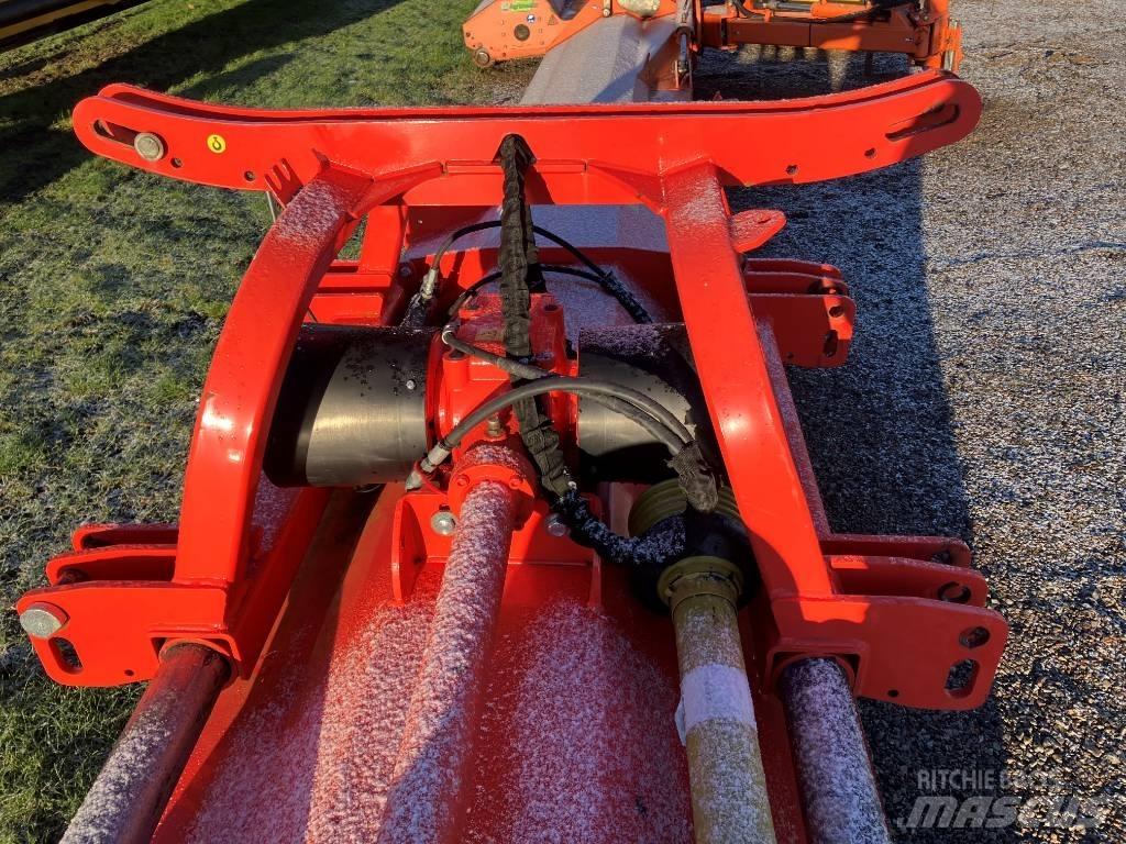 Maschio bufalo 300 モアー